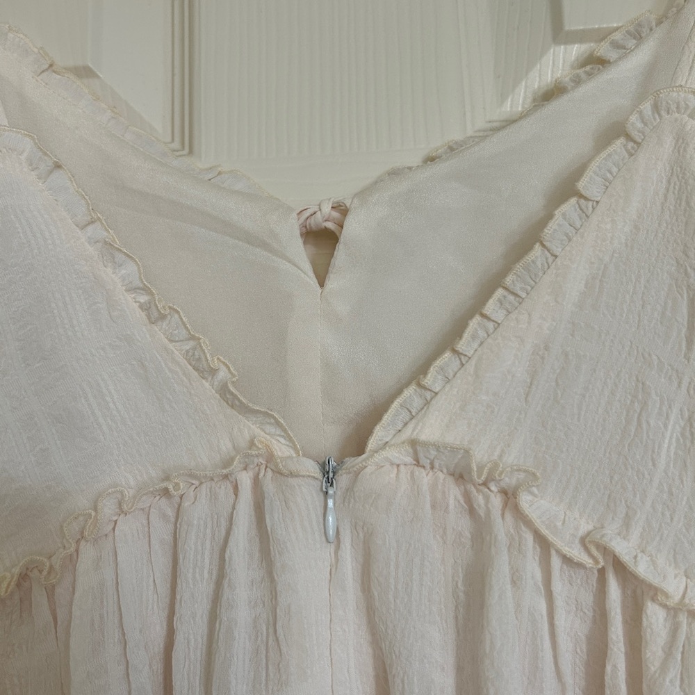 Cream Short Ruffle Dress 💛 - Picture 4 of 4